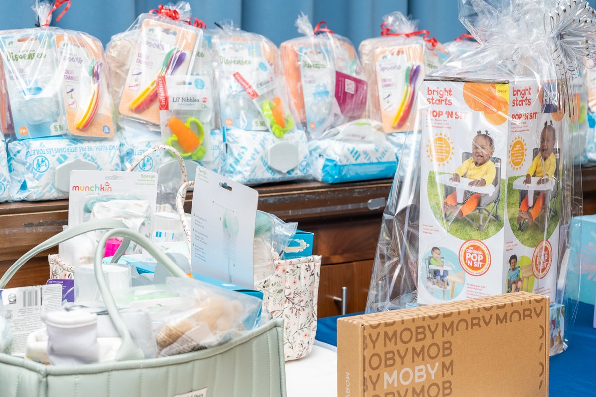 Op_Homefront's tweet image. Joy, smiles &amp;amp; support filled our Star-Spangled Babies® Shower in Santa Ana, CA! Expecting military parents connected with their community, got key baby supplies &amp;amp; had a blast. Huge thanks to @Kia for spreading extra cheer! 👶🤍

#MilitaryFamilies #CommunitySupport