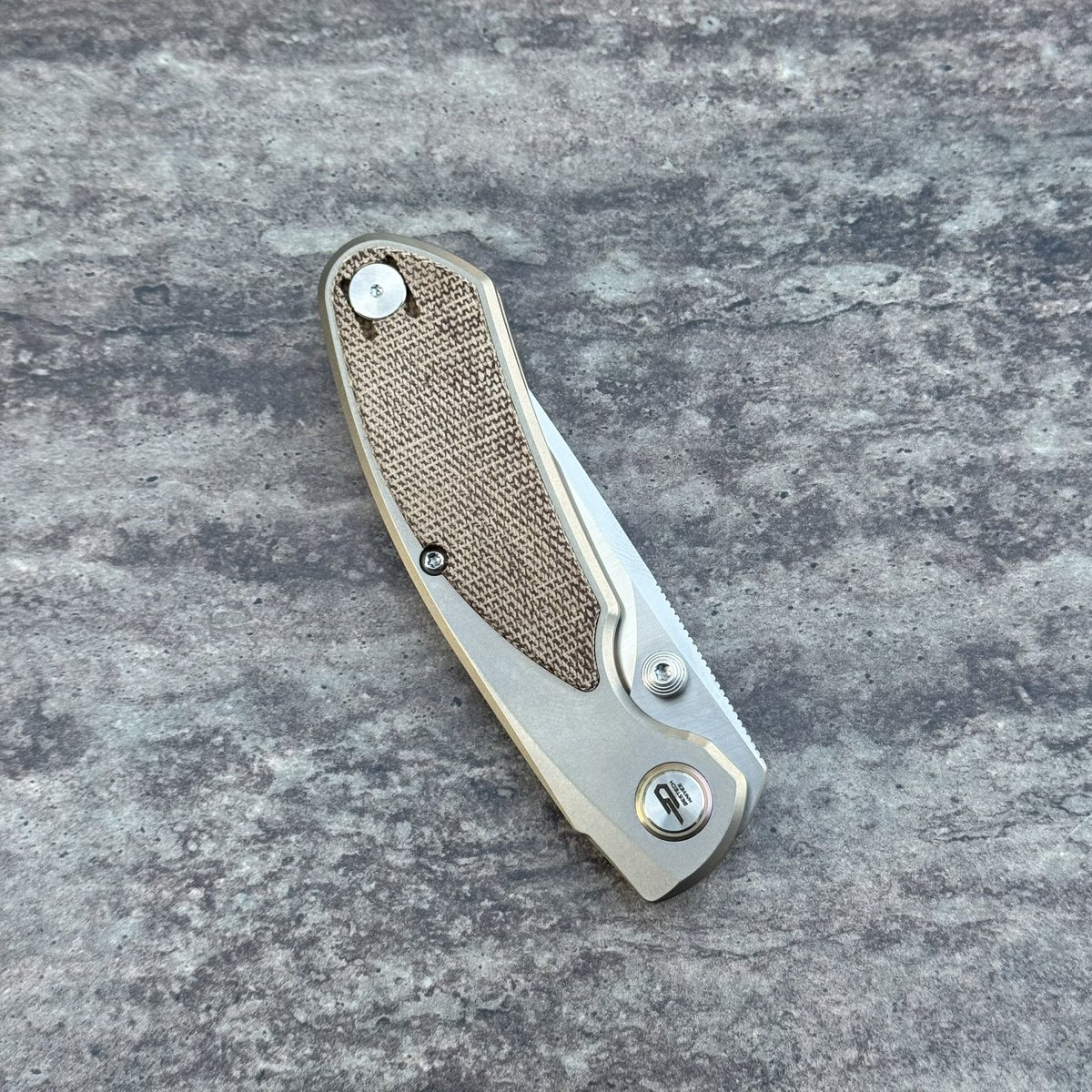 kapuga_pl's tweet photo. Bestech Lito BT2307B by Ostap Hel | Satin M390 Grey Titanium &amp; Natural Canvas Micarta Inlays
https://t.co/NC8zAlaBjq https://t.co/aqVglo50GB