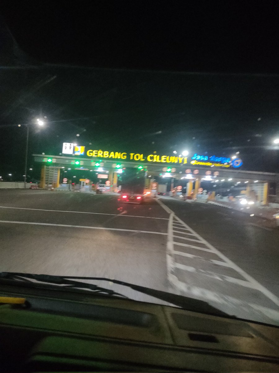 Bandung pagi ini hujan😊
