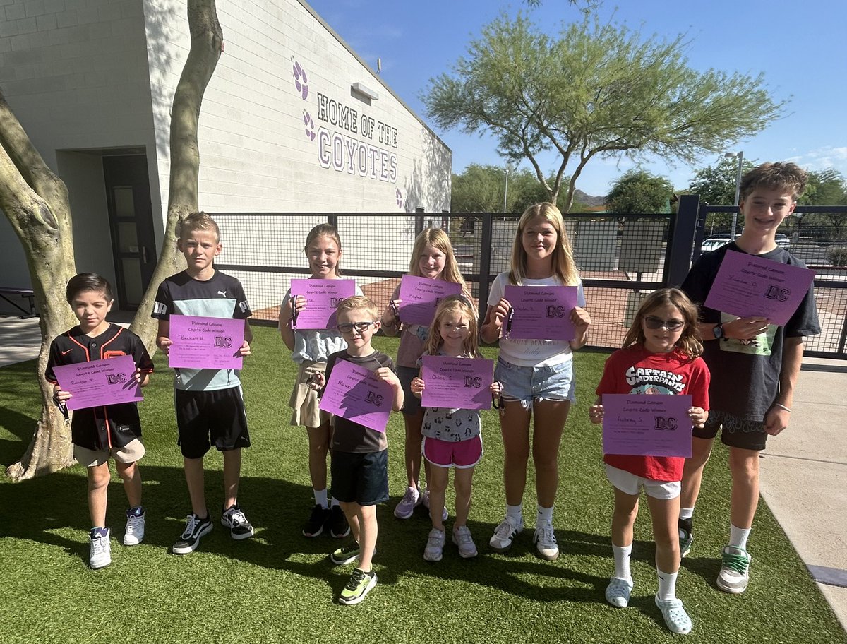 Diamond_Canyon's tweet photo. We’re so excited to announce our first Coyote Code winners for the 25-26 school year! 💜 Be responsible! Be respectful! Be safe! Be a learner! @DVUSD @AdminLeadServe @DrFinchDVUSD https://t.co/V12ndAIrvM