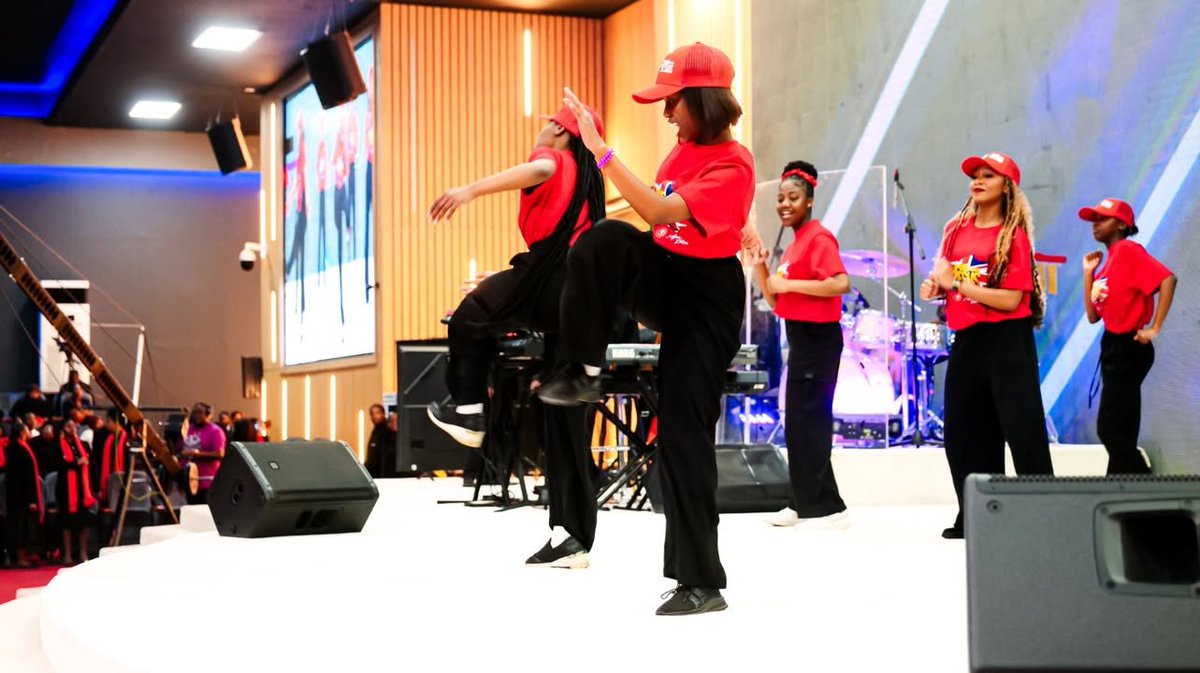 AlphLukau's tweet photo. Make a joyful shout to the Lord, all you lands!
2 Serve the Lord with gladness;
Come before His presence with singing.
3 Know that the Lord, He is God;
It is He who has made us, and not we ourselves;
We are His people and the sheep of His pasture. 
#praisebreak #SundayServiceLive #YouthLeadership #blessed