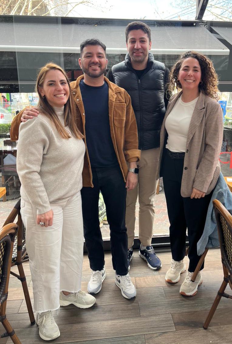 Hoy me reuní con <a href="/NicoBari/">Nicolás Bari</a>, <a href="/carlos_boco/">Carlos Boco</a> y <a href="/PatoBontempo/">Patricia Bontempo</a>, referentes del PRO, para hablar sobre la fiscalización de este 7 de septiembre 🗳️.
Garantizar la transparencia en las urnas es fundamental para defender el cambio que la Provincia necesita 🇦🇷