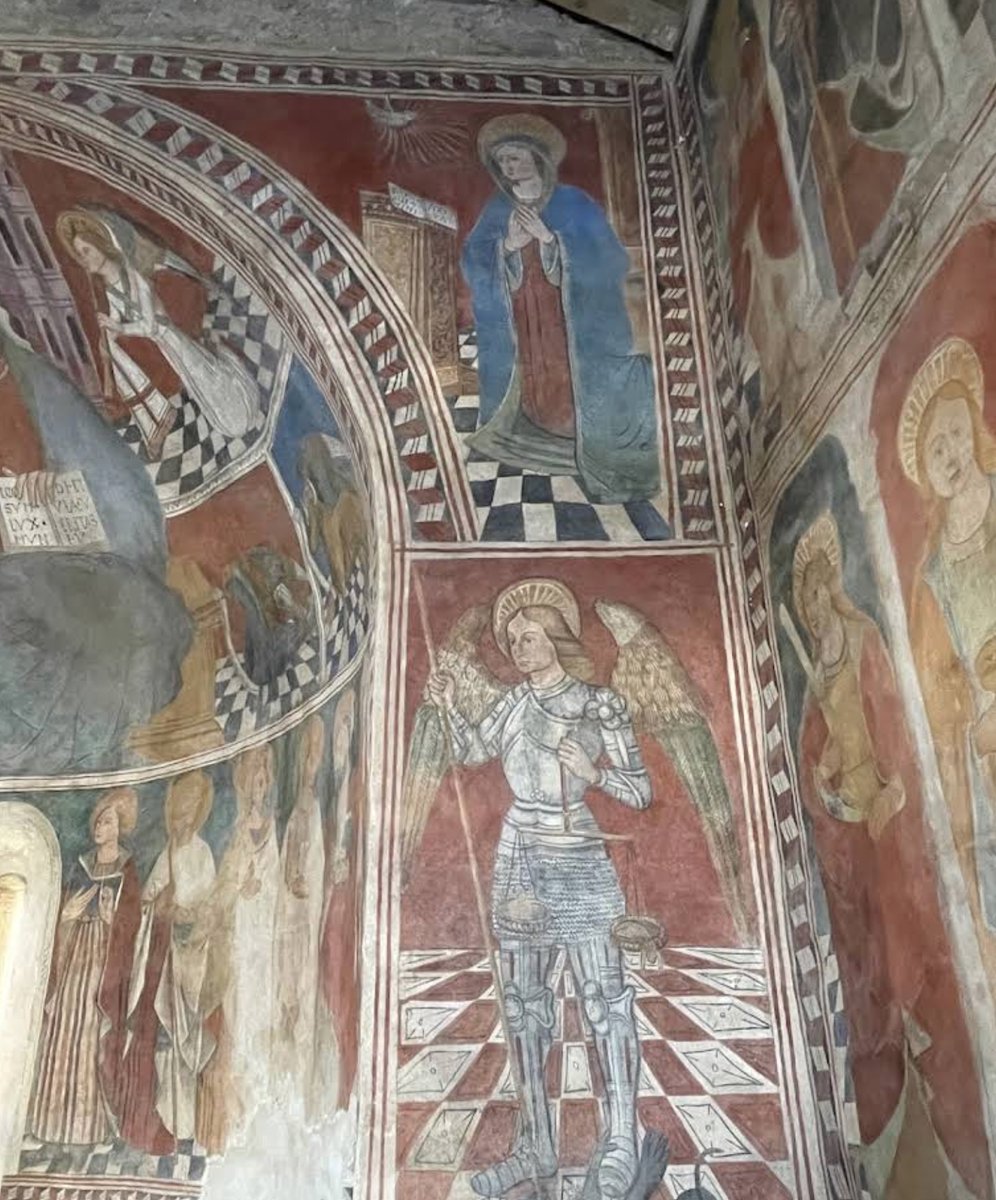 MariePeretti2's tweet image. Proche de Ponte-Novu, San Tumasgiu est une des plus belles chapelles à fresques de Corse. Elle a été entièrement restaurée et nous surprend par sa beauté et richesse artistique.