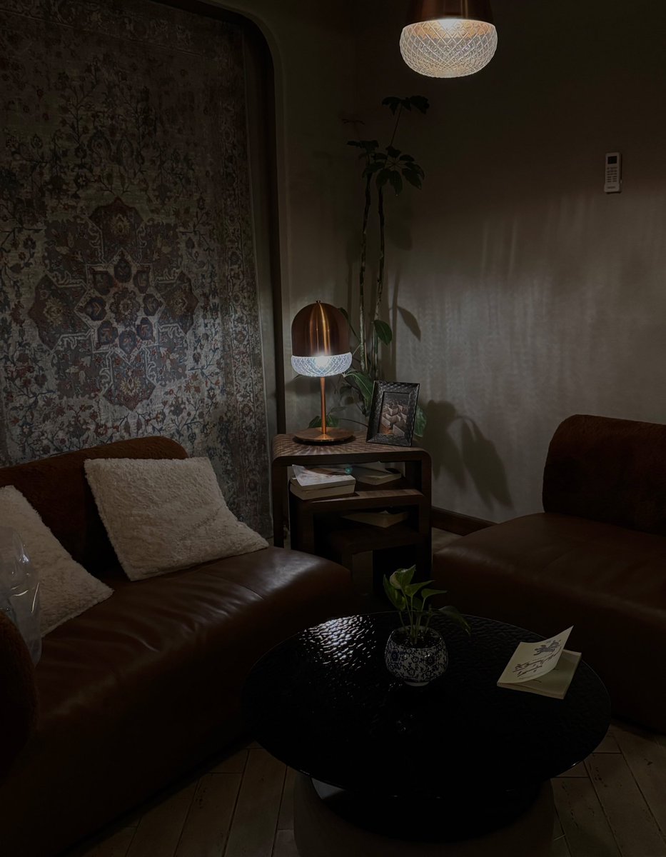 —— وقمرا ورا الليل الضرير