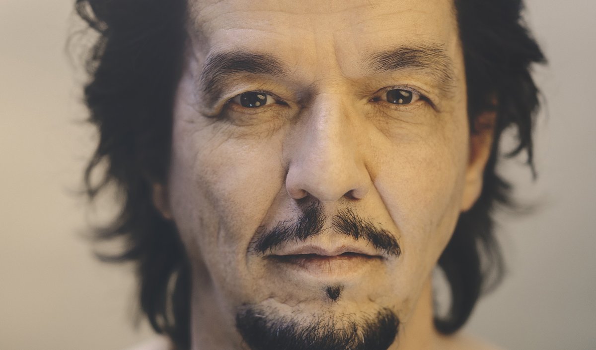 sceneweb's tweet photo. [hommage] La mort de Pierre-Louis Calixte https://t.co/YI9HpGHC4P Entré dans la Troupe de la @ComedieFr en septembre 2006, le comédien est décédé ce mardi 12 août. https://t.co/LJzM5KnTVw