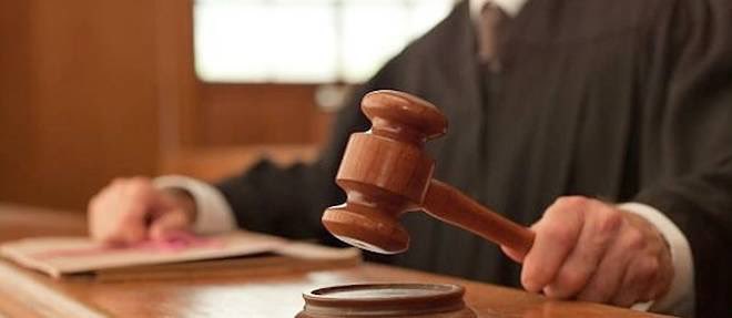 Jafkech's tweet photo. ⚖️🇲🇦 Dans l'affaire de la petite Ghita, qui avait bouleversé la toile:

➡️ La Justice a condamné le conducteur qui l'a renversé, à 10 mois de prison ferme, ainsi qu'une indemnisation de 400.000dhs

Pour rappel il s'etait vanté d'etre riche, et que rien ne pouvait lui arriver. https://t.co/p3vu2c8LER