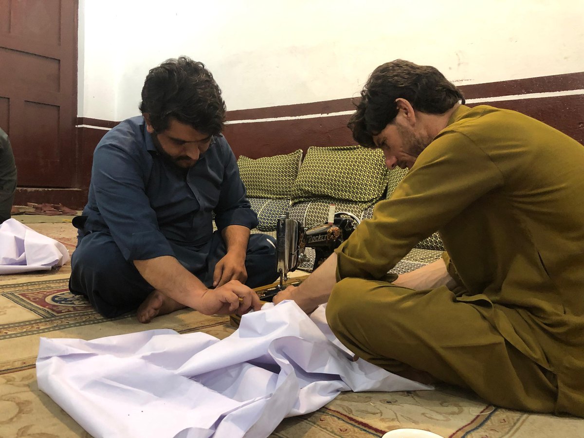 Amir_Chamkani's tweet image. کل 14 اگست کے موقع پر ضلع کرم میں چمکنی نوجوانوں کے ساتھ امن کے حوالے سے تیاریاں جاری
ہم امن چاہتے ہے.
#Peace 
#wewantpeace