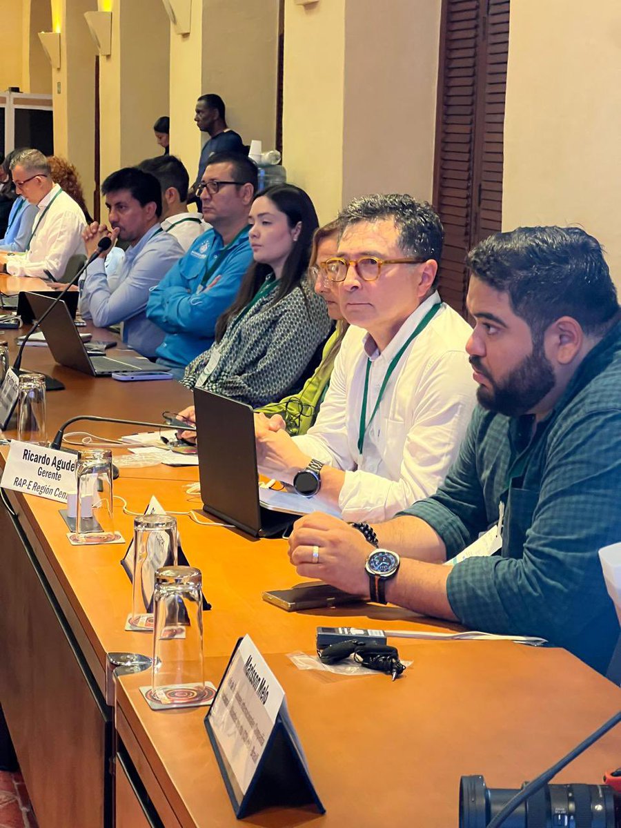 LaRegionCentral's tweet photo. 🇨🇴 Desde Cartagena, nuestro gerente, @ragudelos, participa en la X Reunión de la Red Regional de Sistemas Públicos de Abastecimiento y Comercialización de Alimentos de América Latina y el Caribe #SPAA. Durante la jornada, se destaca la necesidad de fortalecer los sistemas de abastecimiento regional para garantizar alimentos saludables y asequibles, impulsando el desarrollo local y la seguridad alimentaria. 🌱🤝