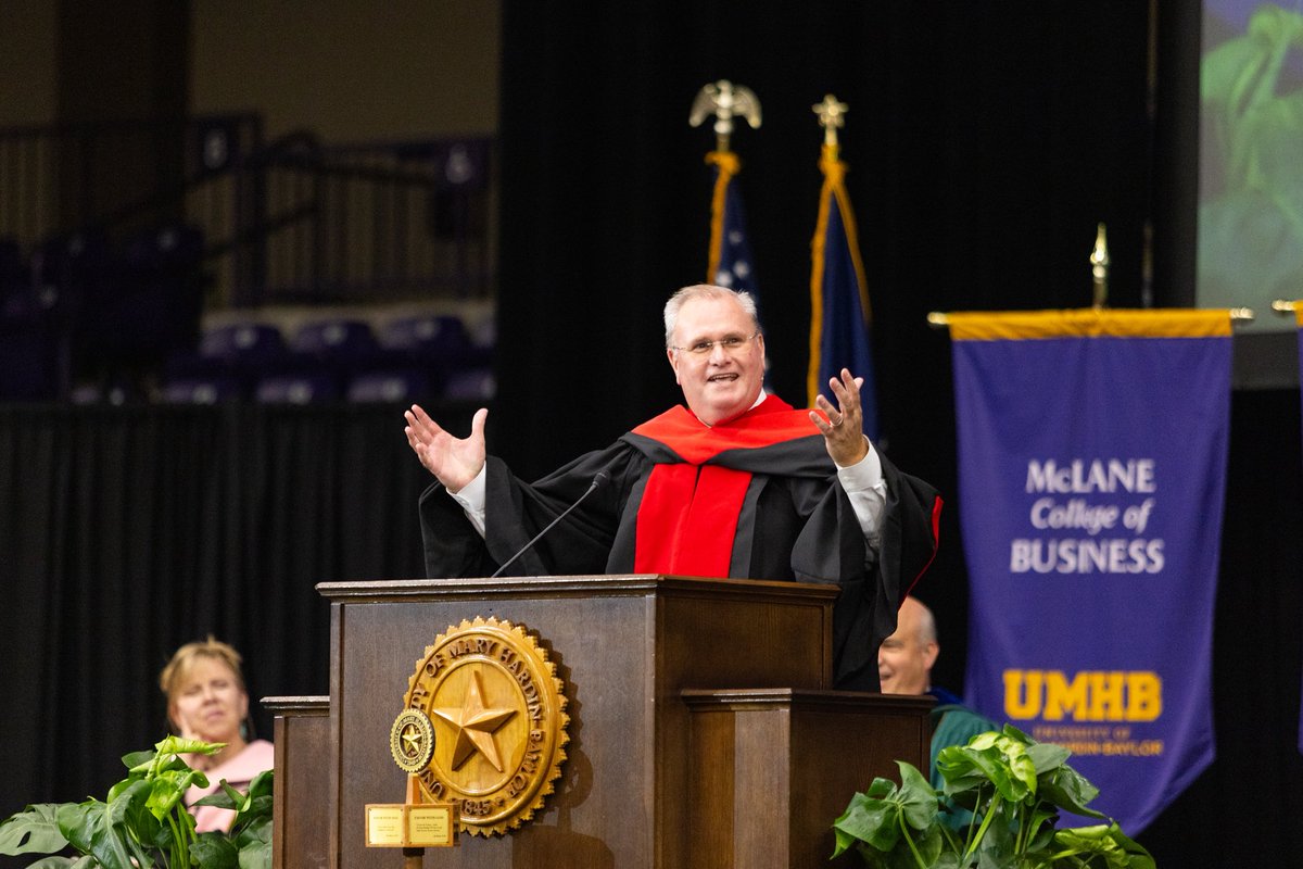 UMHB's tweet photo. This morning, our campus community came together for Convocation to commemorate the beginning of our 180th academic year. We pray that this year will be a time of growth for our students as they continue to pursue God's calling on their lives. #LiveOnPurpose https://t.co/63CdtJMp3a