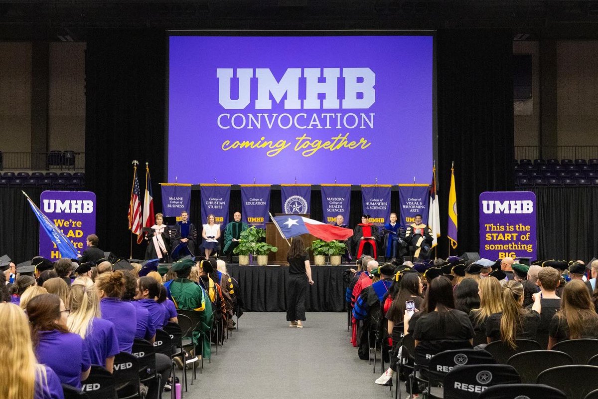 UMHB's tweet photo. This morning, our campus community came together for Convocation to commemorate the beginning of our 180th academic year. We pray that this year will be a time of growth for our students as they continue to pursue God's calling on their lives. #LiveOnPurpose https://t.co/63CdtJMp3a