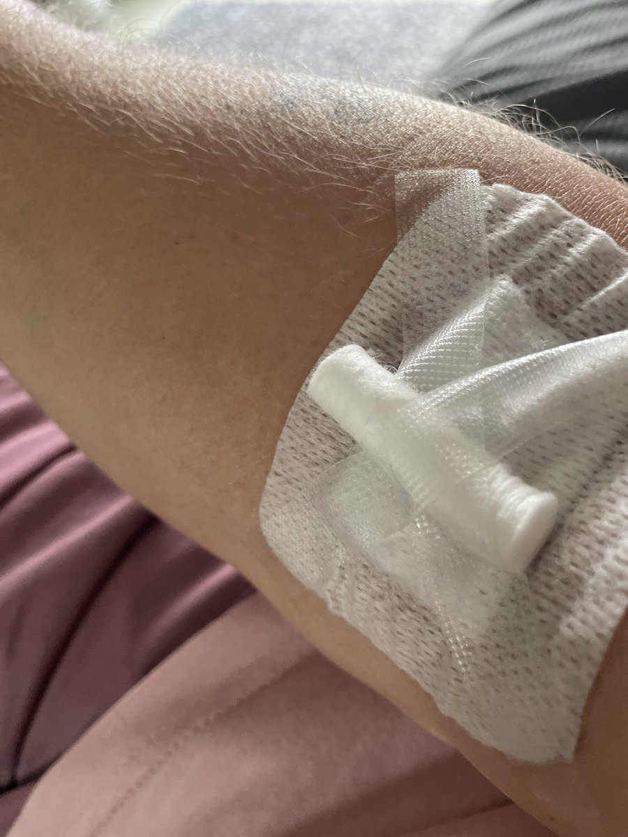 Do something amazing support <a href="/GiveBloodNHS/">Give Blood NHS 🩸🩹</a> always in need of more donors. Lovely team of hard workers and the chocolate biscuits after hit the spot❤️👍💪😇