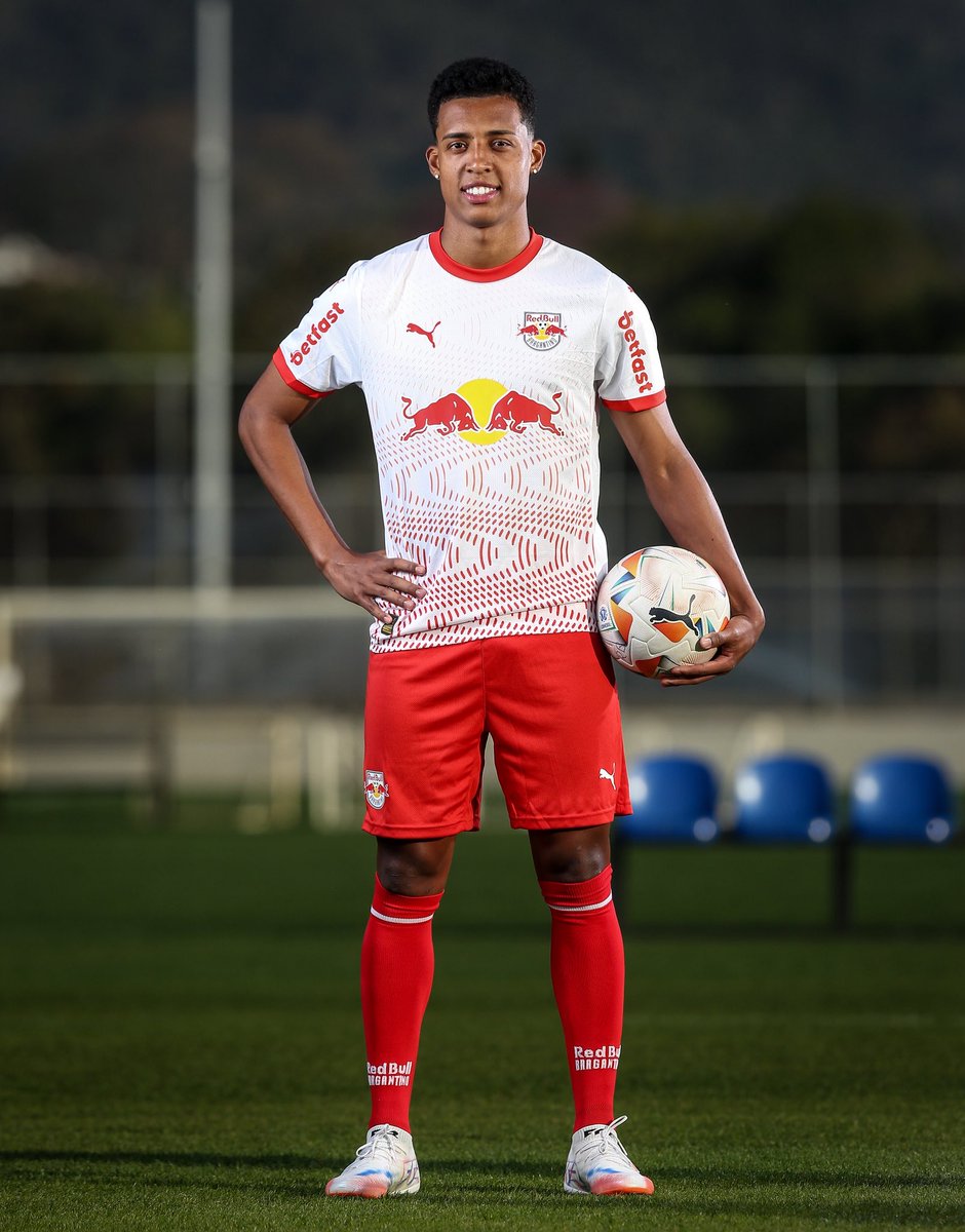 Valor que o Palmeiras vendeu o lateral-esquerdo Vanderlan para o Red Bull Bragantino: 4,5 milhões de euros (R$ 28,3 milhões) por 60% dos direitos econômicos.

🗞 <a href="/ESPNBrasil/">ESPN Brasil</a> | <a href="/f_delaurentiis/">Francisco De Laurentiis</a> 
📸 Ari Ferreira/RBB