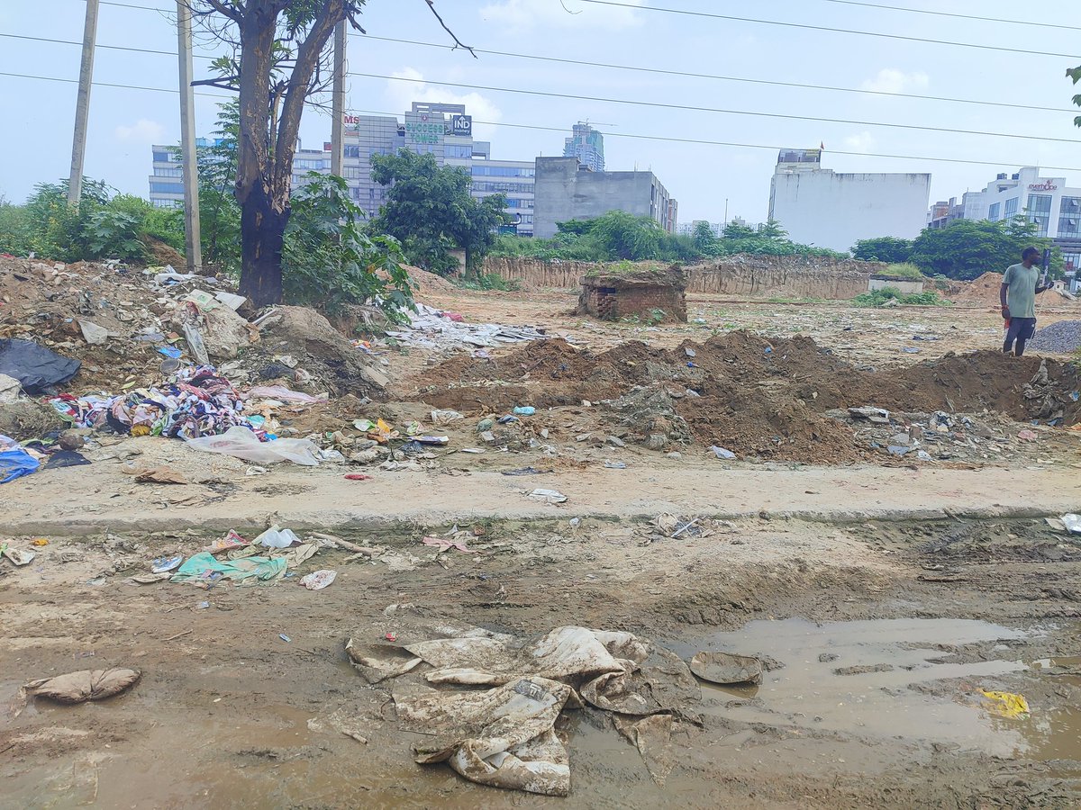 SusIndia (@susannadicosimo) on Twitter photo Sector 65, Golf Course ext. rd How is this acceptable in any civilised country?!
<a href="/DC_Gurugram/">DC Gurugram</a> <a href="/MunCorpGurugram/">MCG</a> <a href="/cmohry/">CMO Haryana</a> <a href="/OfficialGMDA/">GMDA</a>
@pmoindia <a href="/NayabSainiBJP/">Nayab Saini</a>
@cpcb_official Sector 65, Golf Course ext. rd How is this acceptable in any civilised country?!
<a href="/DC_Gurugram/">DC Gurugram</a> <a href="/MunCorpGurugram/">MCG</a> <a href="/cmohry/">CMO Haryana</a> <a href="/OfficialGMDA/">GMDA</a>
@pmoindia <a href="/NayabSainiBJP/">Nayab Saini</a>
@cpcb_official