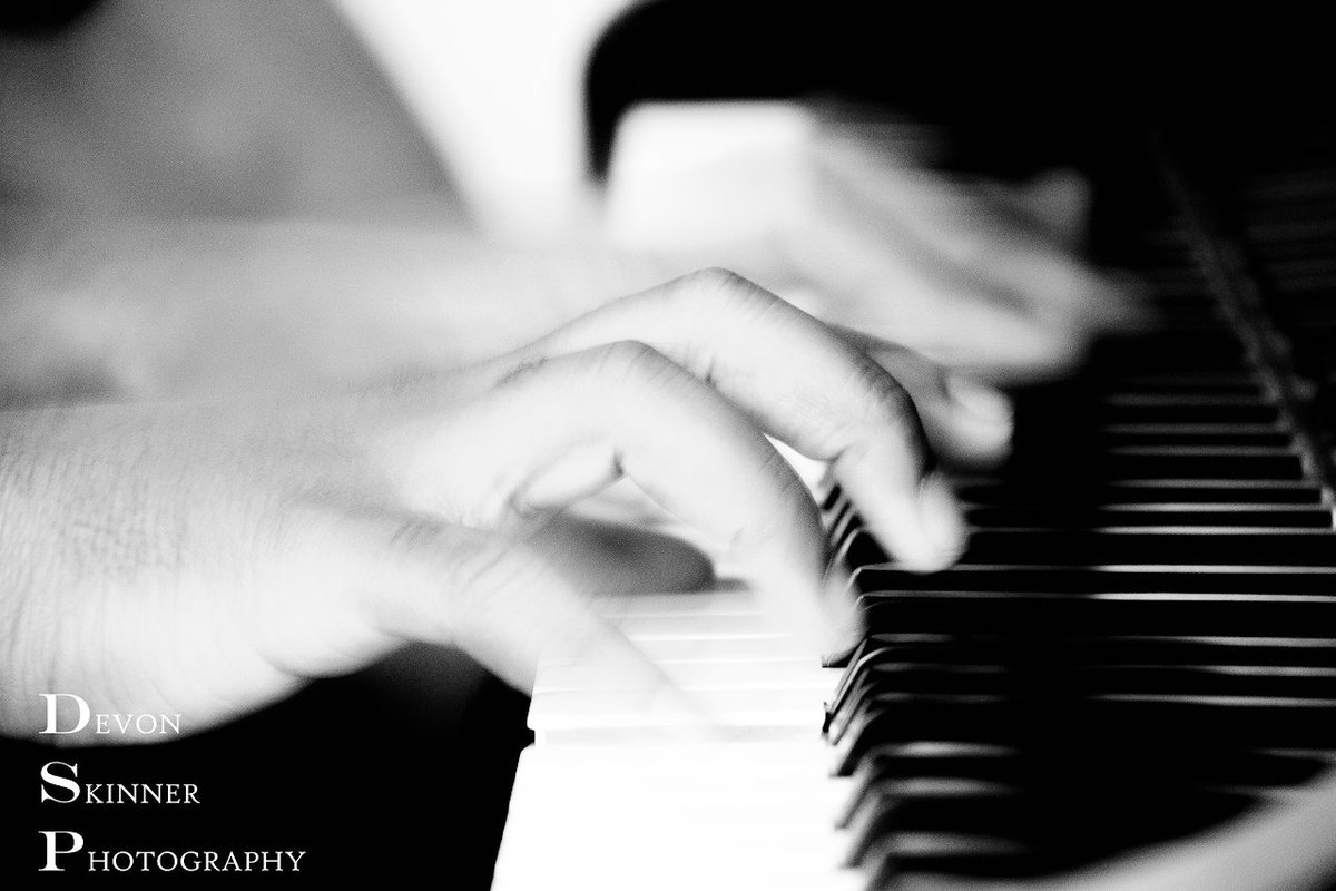 DSPhotoPage's tweet photo. Maestro

In between classes, organizations, and meetings, I took time at the University of North Texas one day to rest next to a community piano. Before COVID-19, piano music could be heard daily in the halls of the Union... More on link in bio!

130mm, 1/10 sec., f/5.6, ISO 800 https://t.co/SZuh8kOqw2