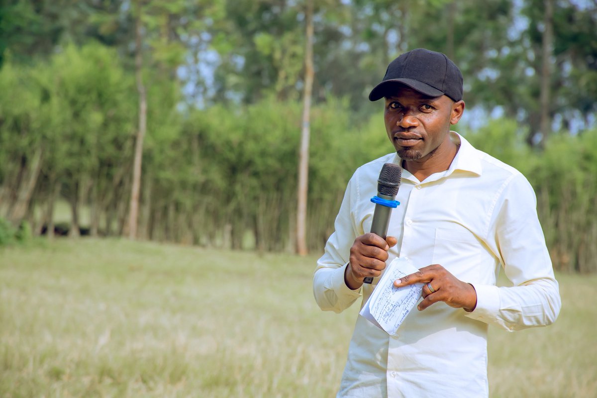 NyagatareNyc's tweet photo. Kuri uyu munsi Mpuzamahanga w'Urubyiruko #IYD2025 mu Karere ka @NyagatareDistr wizihirijwe mu Murenge wa #Mukama aho Umuyobozi w'Imirimo rusange mu Karere NDORIMANA Deny yifatanije n'Urubyiruko kuri uyu munsi.Yasabye Urubyiruko gukomeza kugira imico myiza no kwirinda ingeso mbi. https://t.co/yhL4I4VdIr