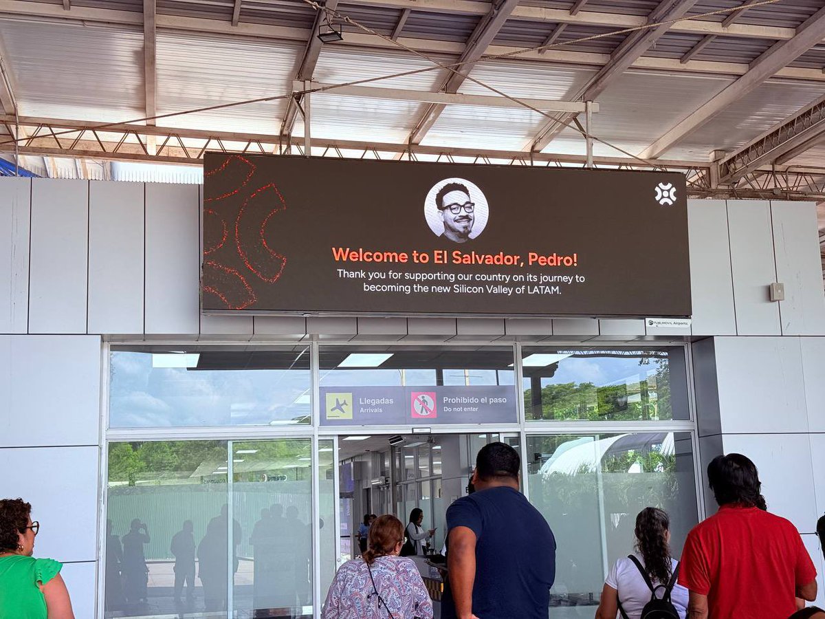 CoreNestVC's tweet photo. Boots on the ground in El Salvador! 🇸🇻 

Big waves coming. 🚀

September is when it all kicks off. ♟️

#SiliconValleyOfLATAM #VC #Tokenization https://t.co/gfr44KBCn9