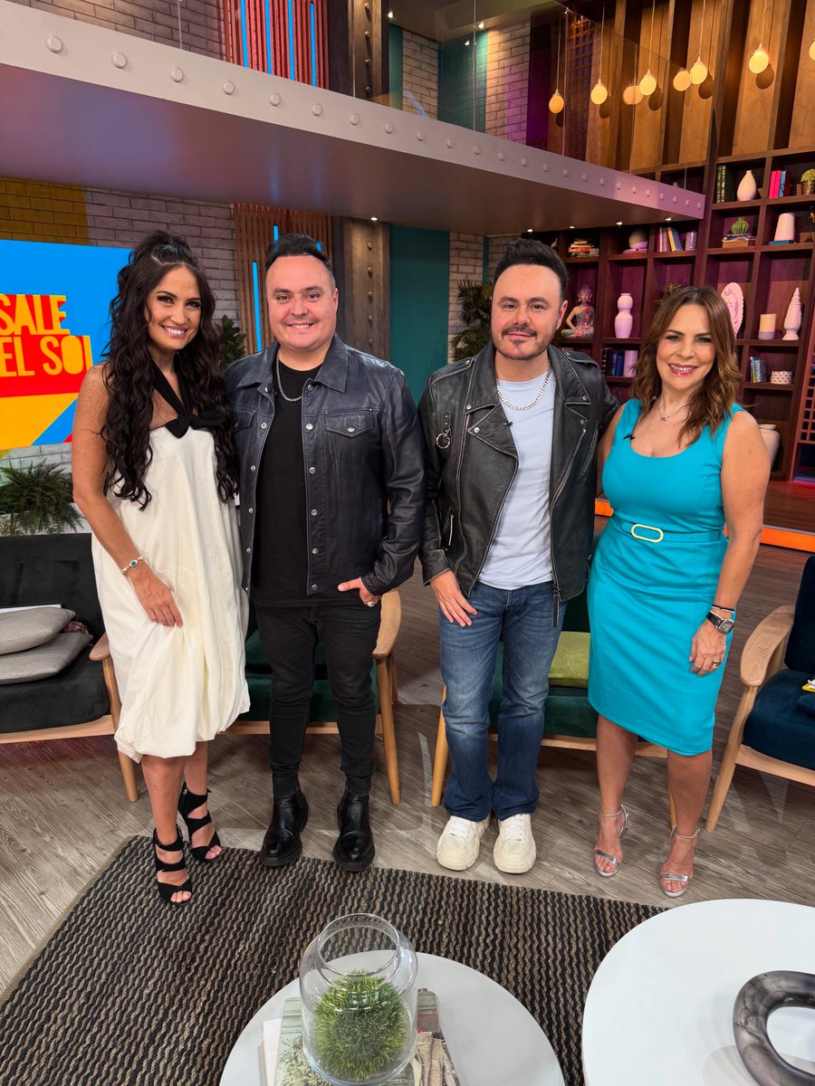¡@rioromamx continúan con nosotros en #SaleElSol porque nos abrirán su corazón en #Enfrentados! 🙌🏻❤️🕺🏻☀️📺