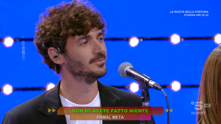 BlueBandit_16's tweet photo. Ah sisi Lisbona 2018 ho presente! 
(rip Fabrizio Mor0, a volte mi sembra di sentire ancora la sua voce e pensare che con questa a Sanremo ci avessero vinto in due...)
#Sarabanda https://t.co/UiWu7tgdLO