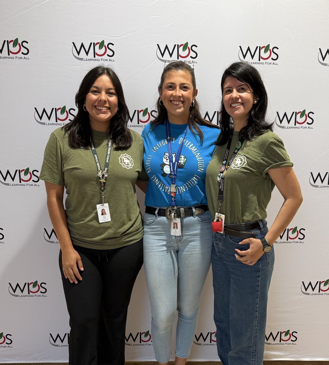 WE ARE READY! ❤️💫
Excited to start another year as Ambassador Teachers 🇲🇽🇨🇱🇨🇴<a href="/mariasir0307/">María José Sir</a> <a href="/kimberly_diazp/">Miss_Diaz</a> 

<a href="/ParticipateLrng/">Participate Learning</a> #Unitingourworld