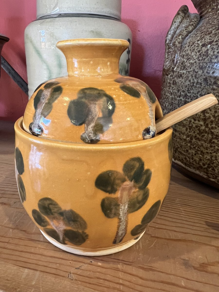 CharlieBGallery's tweet photo. Fantastic items being added daily at

Charlie B Gallery &amp; VCAM
114 W Telegraph St
Carson City, Nevada
USA

11-6 Wed-Sat 11-3 Sun
775-575-7333 https://t.co/3ElgnPkfji