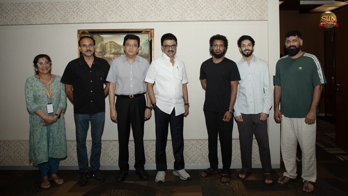 Tamil Nadu CM Stalin watched a special private screening of #Coolie today at the Sun Network office.