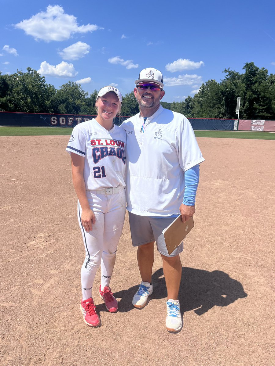 2028 Millie Koenigsfeld had a great time at the <a href="/Jeffco_softball/">JeffCo Softball</a> camp!!! #stlchaos