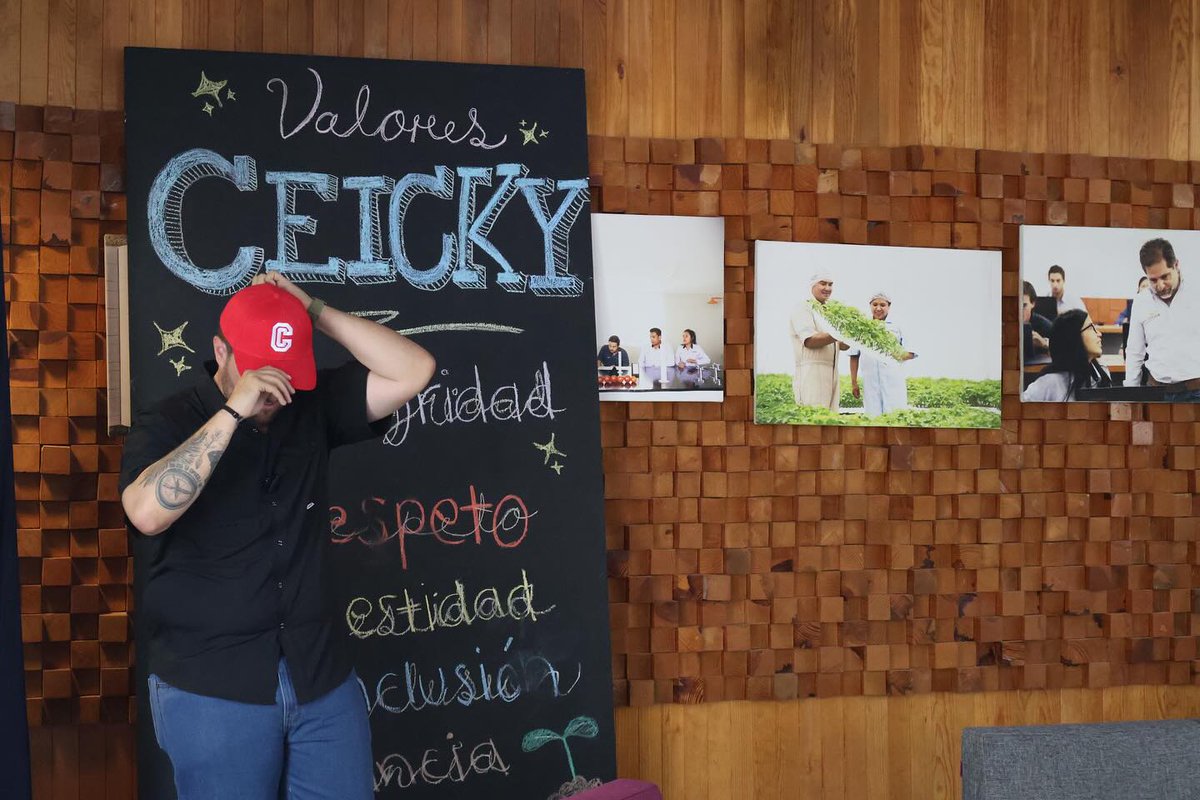 CEICKOR's tweet photo. ¡Celebramos con orgullo el Día CEICKOR!
Un día lleno de energía, inspiración y aprendizajes que nos recuerdan por qué en universidad CEICKOR formamos líderes con pasión por el agro.
¡Gracias a todos los que fueron parte de este día especial! https://t.co/1X1wJMSq67