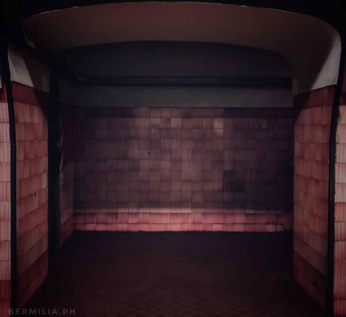 bermiliaPH's tweet photo. Silencio en el andén.
.
.
.
#subte #subteE #photooftheday #PhotoMode https://t.co/Asw3Kc9jqM