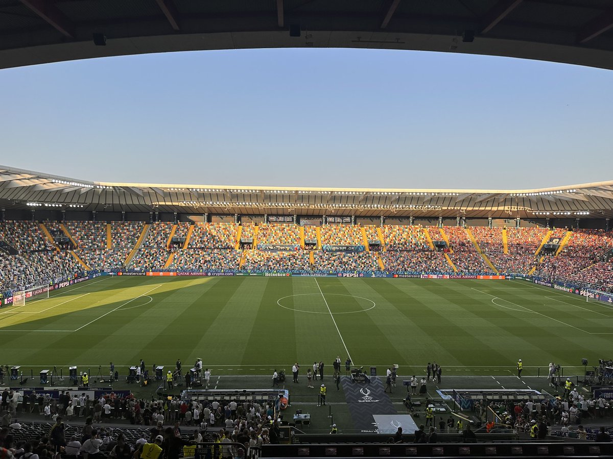 JackBurford7's tweet photo. Tottenham take on PSG in the super cup with the chance of winning their second trophy in three months. Thomas Frank will be hoping for a win, which would deliver a trophy in his first competitive match for club. However a star studded PSG squad stand in their way. #THFC #PSG https://t.co/eAYXR24J9y