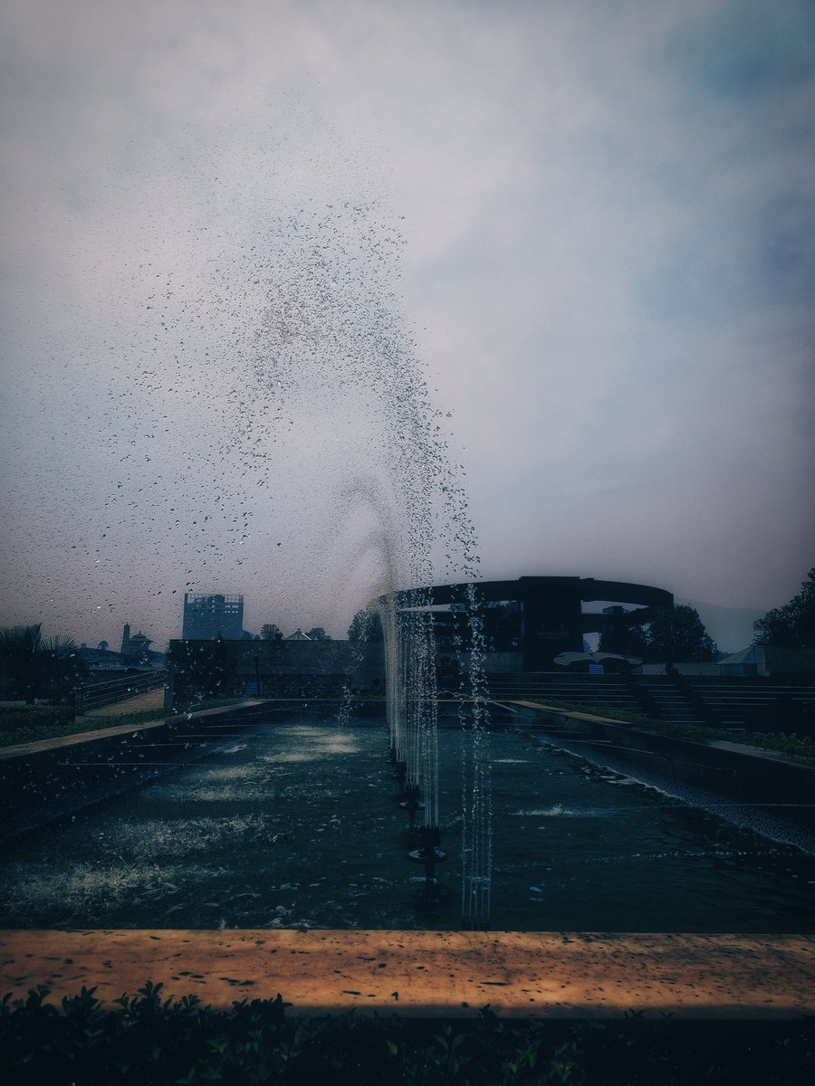 SachinAcharya's tweet photo. #NegativeSpace
Finding beauty in quiet spaces✨️
#landscape #photography #PhotographyIsArt #ThePhotoHour #StromHour #withGalaxy #ShotOnSnapdragon
@ThePhotoHour @AP_Magazine @Snapdragon_UK @Entroprox @nihalpatilkulka @StormHour @torharrington @vshnav51 @MsStarlights @amritashya https://t.co/VDuikNb6QL