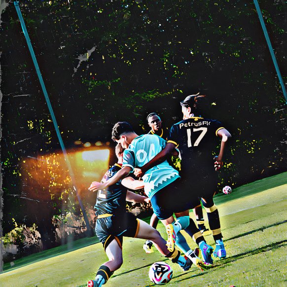 ziyad10p's tweet photo. الحمدلله انتهى المعسكر بخيره و شره ، جاهزين بإذن الله للجاي ❤️🖤💪🏼 . https://t.co/sTQrxtvQkU