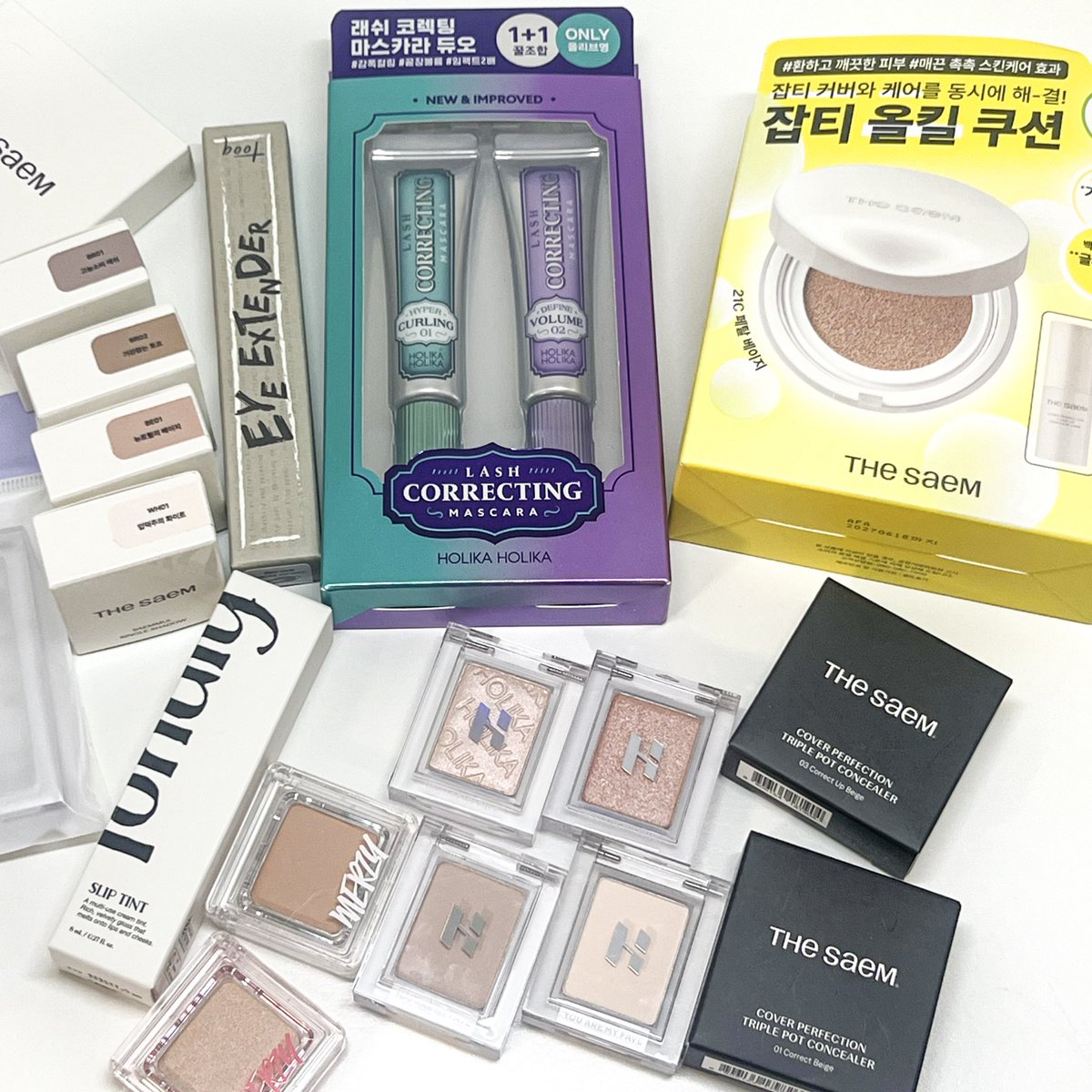 급 이벤트) 주섬주섬 꾸려본 #민희박스 
“가을 소프트” 박스입니다
풀메할 수 있도록 구성을 짜봤어요! (민희표 꼼꼼한 사용법도 같이 갑니다😉)
팔로우+하트+리트윗 해주신분들 중 선정해 선물할께요🤎 
종종 이렇게 세부톤별로 꾸려서 종종 와볼게요! ㅎ-ㅎ