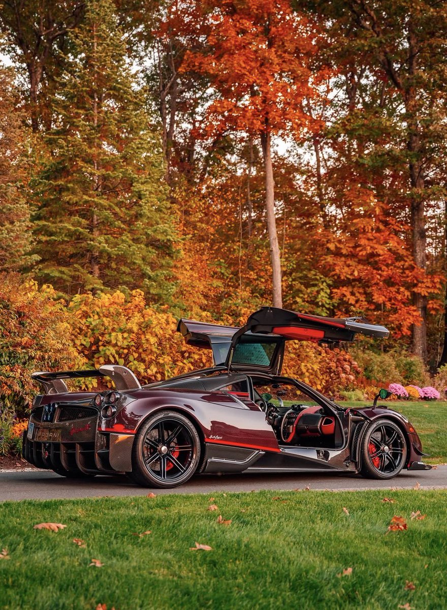 F1Mike28's tweet photo. Pagani Huayra BC Kingtasma „The Endgame with my DNA“.

Mercedes-AMG M158 V12 biturbo engine exclusively Handcrafted by Michael Kübler @f1mike28 in Germany Affalterbach. https://t.co/MMtLpeoVOT