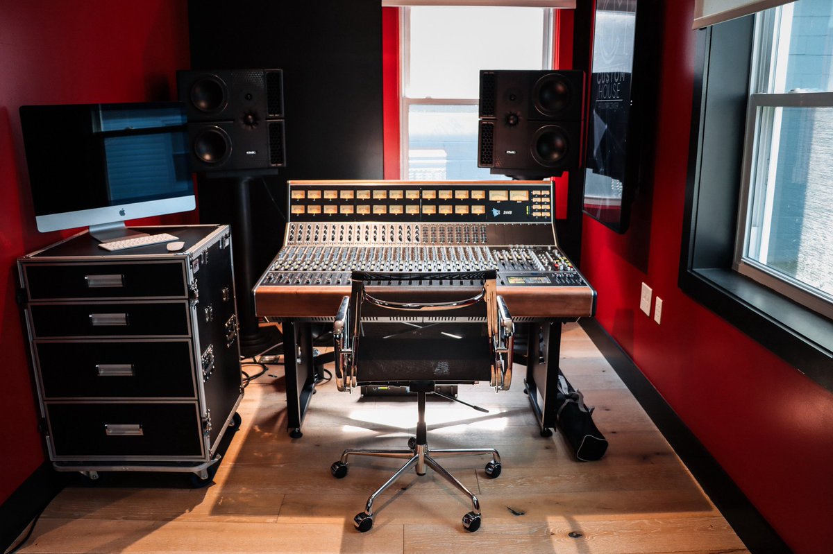 ThisIsAPIaudio's tweet image. GC Custom House Nashville is now offering demos on this 2448 console equipped with Final Touch Automation®. Stop by or call to schedule your demo today. #apiaudio #api2448 #apiconsole #recording #recordingstudio #mixing #mixengineer #studiogear #recordingengineer #analog