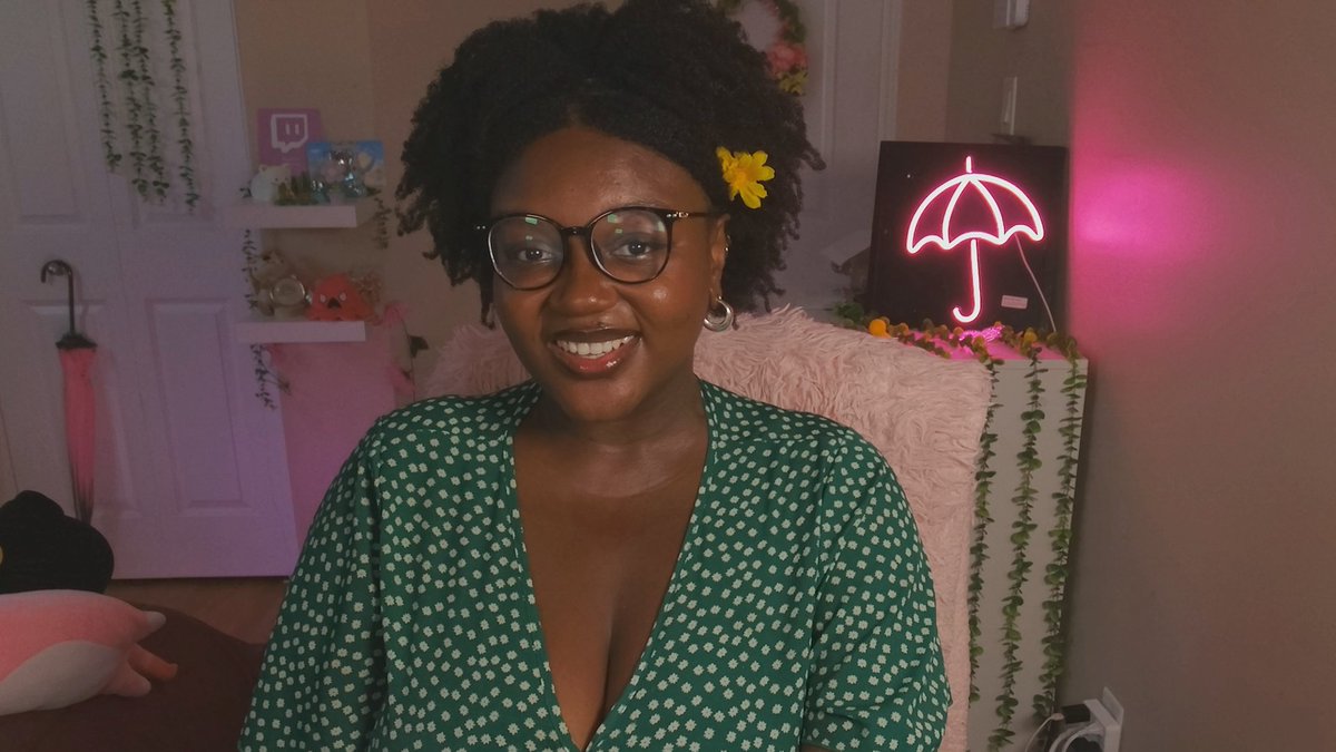 happy wednesdayyy !

coworking, coffee &amp; afrobeats anyone !? 💚🤍