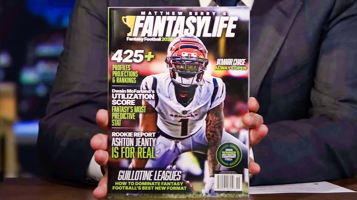 Dwain McFarland (@dwainmcfarland) on Twitter photo This is my fifth year working full-time in fantasy football.
My family is finally impressed π
All thanks to Jimmy Fallon holding our magazine when they had <a href="/MatthewBerryTMR/">Matthew Berry</a> as a guest. This is my fifth year working full-time in fantasy football.
My family is finally impressed π
All thanks to Jimmy Fallon holding our magazine when they had <a href="/MatthewBerryTMR/">Matthew Berry</a> as a guest.