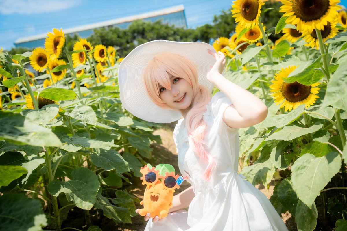 ねねち、5周年おめでとう🎉🎉

ねねちは、私の心の中でずっと太陽みたいな存在です✧*｡٩(ˊᗜˋ*)🌻🧡

Photo thx/ <a href="/Totomo_Nekko/">TTM</a> 
#ねねアルバム
 #桃鈴ねね5周年 #コスプレ