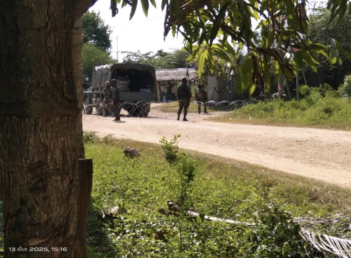 abbylong2803's tweet photo. Thailand violated the ceasefire, captured Cambodian soldiers, attacked Cambodian civilians, and destroyed their homes. They planted landmines for their own soldiers to step on as an excuse to start another war and blame Cambodia.

Implement The Ceasefire Agreement 
#ThailandViolatesCeasefire 
#ThailandAgainstGBC

@BBCWorld @realDonaldTrump @abcnews @cnnbrk @VoiceofAmerica7