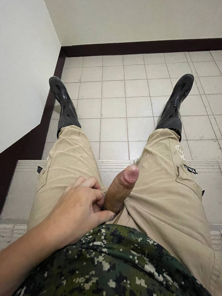 雨鞋控 tweet media