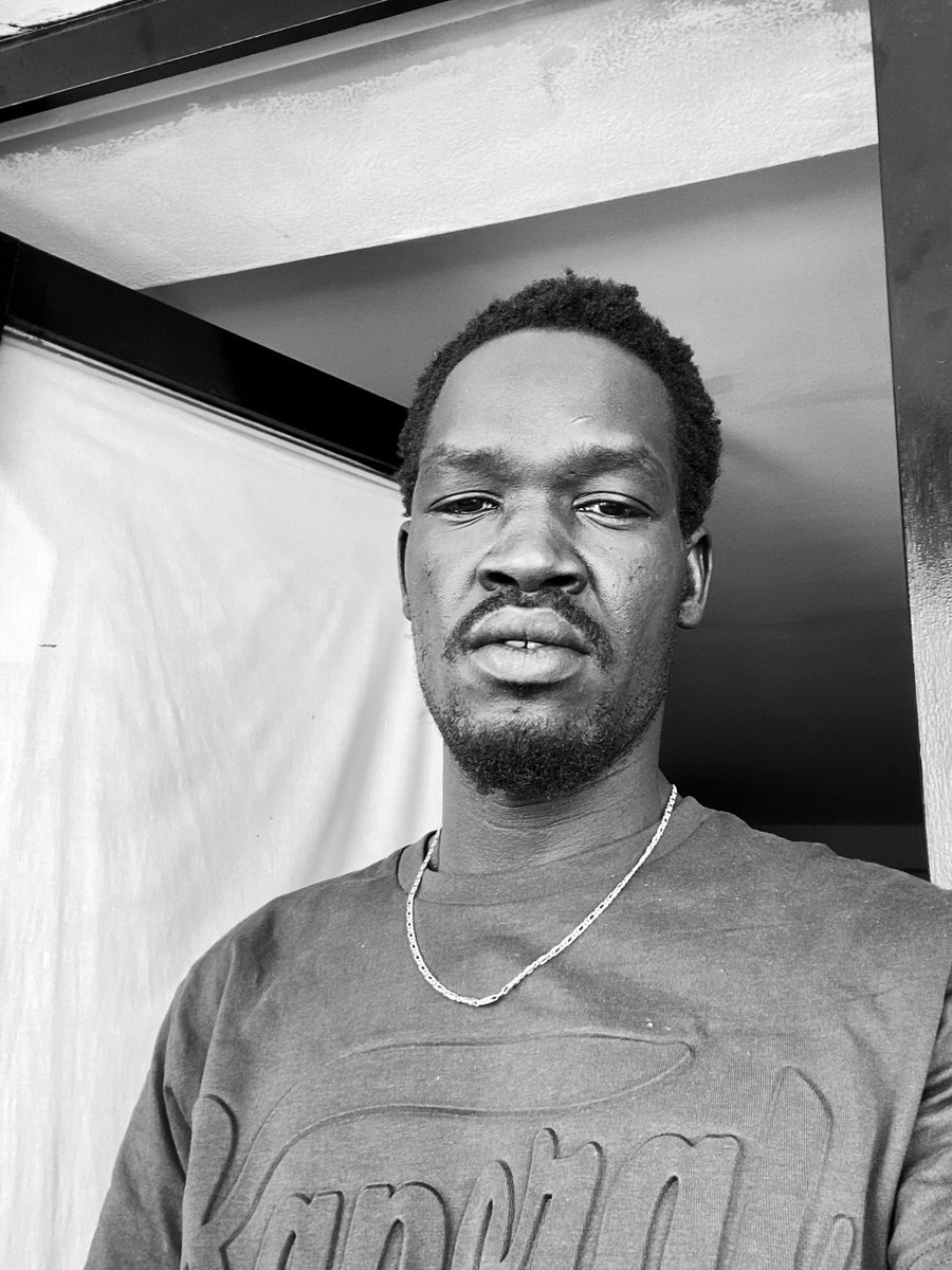 sameface256's tweet image. اترك تعليقاتك هنا 👈

هناك من يعمل  بجدية من لأجلك . 

لقد أصبحنآ نحن المستقبل  الوطن