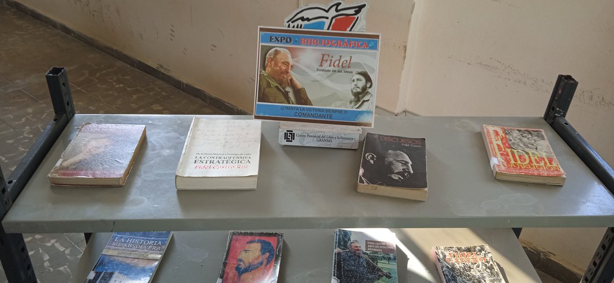 ma52984's tweet photo. Expo - Bibliográfica por la técnica de Biblioteca Maritza Perez Reyes dedicada a #Fidel celebrando su 99 cumpleaños con la certeza de saberlo vivo, presente en cada victoria o desafío de la Revolución.
#100AñosConFidel
#CulturaYara https://t.co/BrBozMhPnc