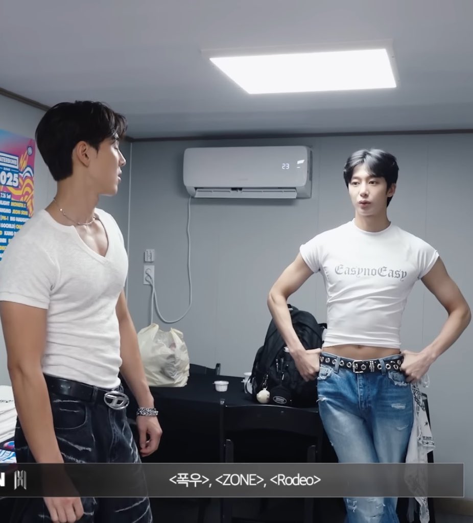 bigmonstas's tweet image. THE DIFFERENCE IN THEIR BUILT YES YES YES