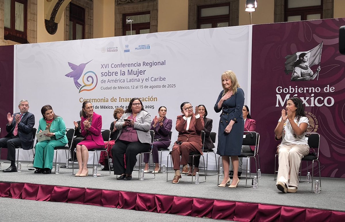 CosseCarolina's tweet photo. Gracias México por este encuentro para trabajar por el cuidado de las personas. https://t.co/1LtbiTyloO