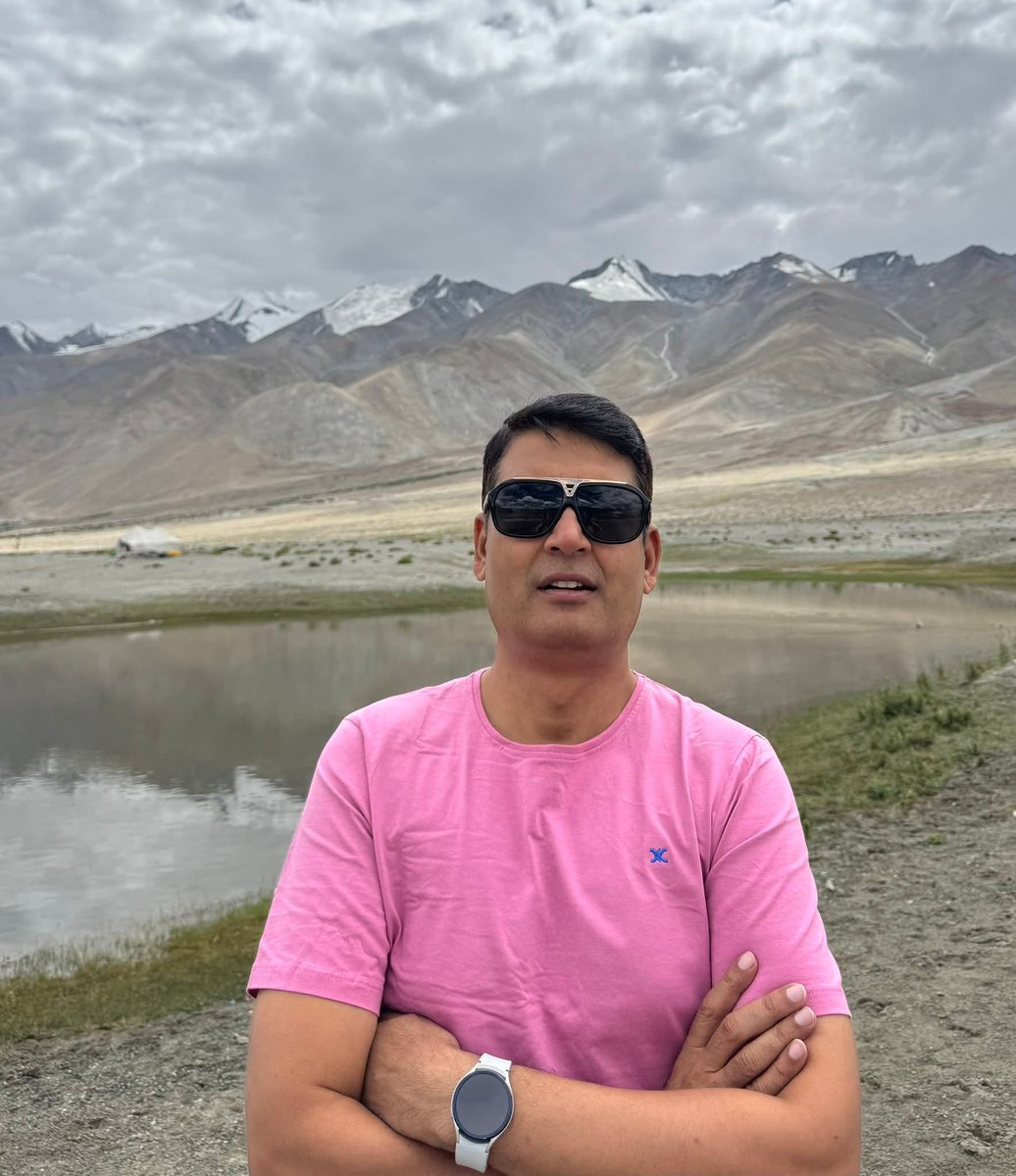 ManishPandeyLKW's tweet photo. यूपी में इनके जैसा स्मार्ट नेता ढूंढकर दिखाइए जो इनकी उम्र का हो 😊 https://t.co/o44OGUqafc