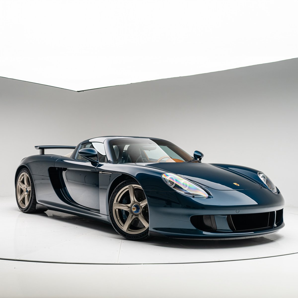 dupontregistry tweet media