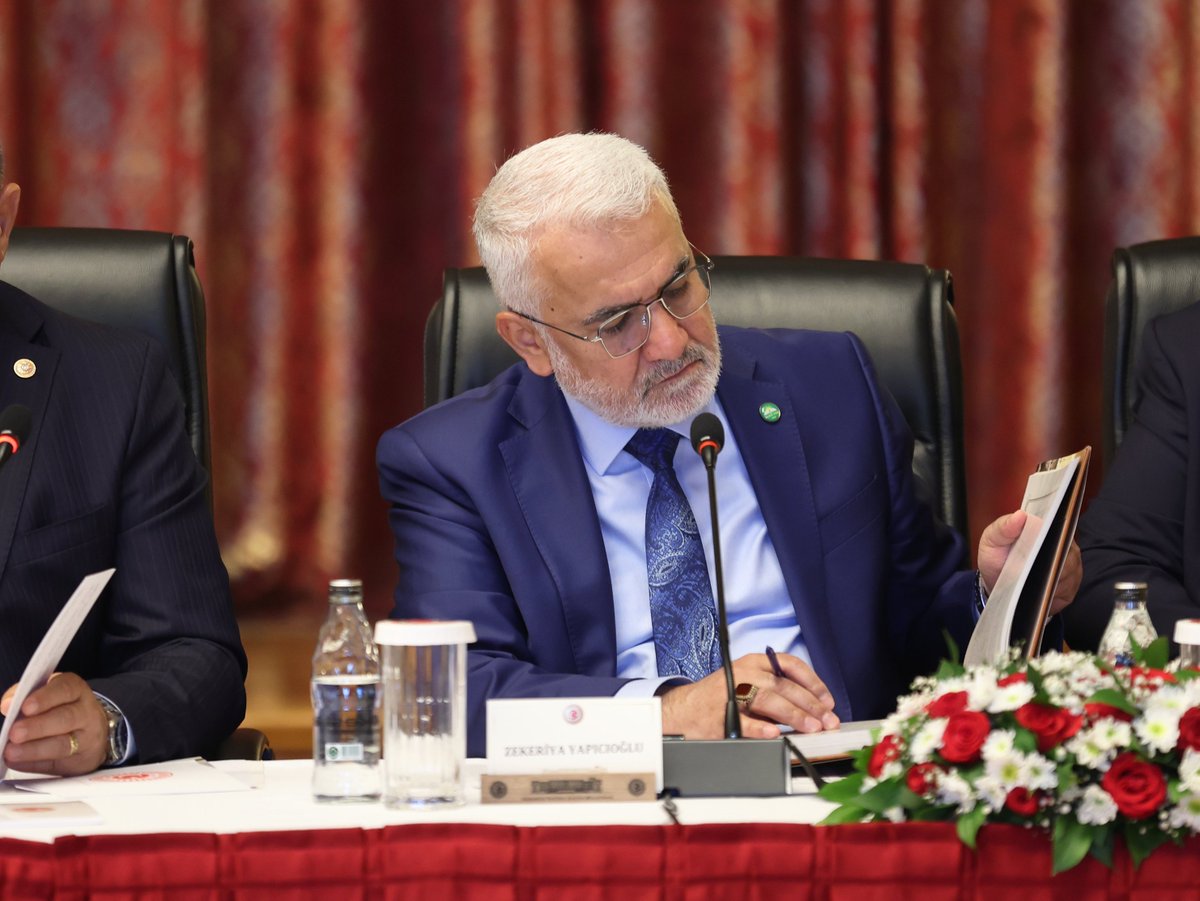 Genel Başkanımız Sayın Zekeriya Yapıcıoğlu:

📌Zarar gören kardeşliği onarmak için çalışıyoruz, bu amaca zarar verecek dil ve üsluptan şiddetle kaçınmalıyız. Sorunu parçalara ayırıp elbette bütünsellik perspektifiyle sorunu parça parça çözebiliriz.

🔗Genel Başkanımızın