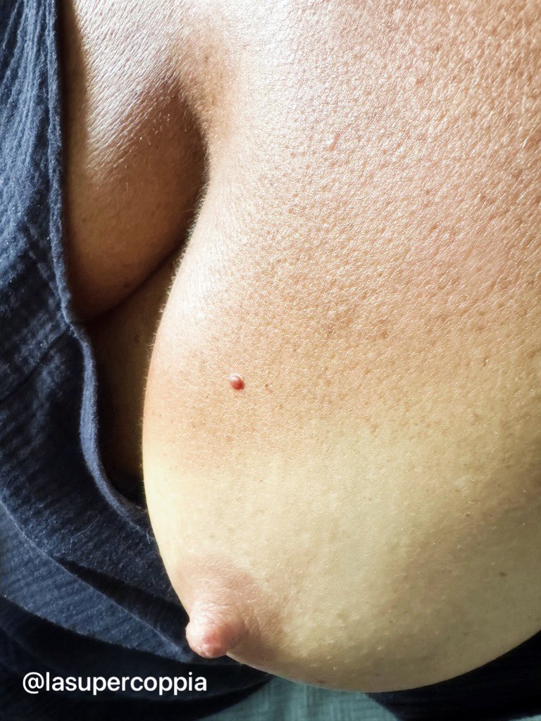 #SexyWife #Milf #Valkyrja #Goddess #MilfieClub #NGOT #VenusModels #HotWife #SexyTits #Fetish #SexyGames 😍 chiedevate in tanti e vi assecondo… #Tettina #estiva 😘