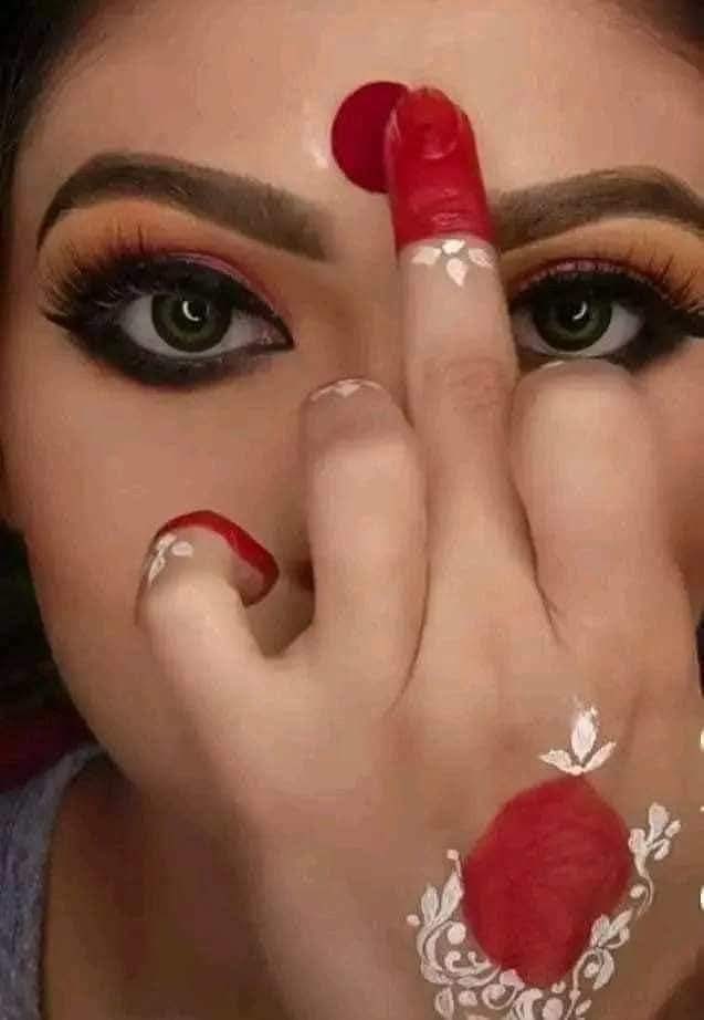 ✿ बर्फी 🦋✿❥ (@a_shiv_ki_ganga) on Twitter photo <a href="/Shiv4477/">🌺 शिव 🌺</a> <a href="/_H_eartless__/">_नीतू🍁</a> <a href="/enggmanoj1979/">ER Manoj</a> <a href="/Gopal_arya19/">𝐀xil🗿</a> <a href="/_avreet/">Reet Kaur 💕</a> सुनो तुम जब भी कविता लिखना
हर शब्द में रूप मेरा और प्रीत तुम्हारी
लिखना
गजरे,कजरे और पायल को दिल की
धड़कन लिखना
चूड़ी,कंगन और झुमके को गीत और सरगम
लिखना
जुल्फ सुनहरी सुबहे मेरी शाम को दर्पण लिखना
हर अक्षर और शब्द मे अपने तुम मेरा जीवन
लिखना
#बज़्म
#बर्फ़ी ✨ <a href="/Shiv4477/">🌺 शिव 🌺</a> <a href="/_H_eartless__/">_नीतू🍁</a> <a href="/enggmanoj1979/">ER Manoj</a> <a href="/Gopal_arya19/">𝐀xil🗿</a> <a href="/_avreet/">Reet Kaur 💕</a> सुनो तुम जब भी कविता लिखना
हर शब्द में रूप मेरा और प्रीत तुम्हारी
लिखना
गजरे,कजरे और पायल को दिल की
धड़कन लिखना
चूड़ी,कंगन और झुमके को गीत और सरगम
लिखना
जुल्फ सुनहरी सुबहे मेरी शाम को दर्पण लिखना
हर अक्षर और शब्द मे अपने तुम मेरा जीवन
लिखना
#बज़्म
#बर्फ़ी ✨