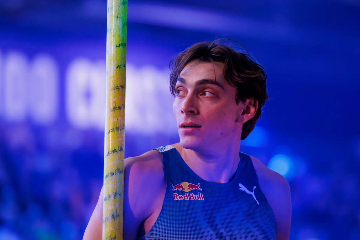 Armand "Mondo" Duplantis broke the pole vault world record for the 13th time on Tuesday, clearing 6.29m at the Hungarian Grand Prix in Budapest - his 3rd world record of 2025. Full story &amp; media: win.gs/4n0ZKPp