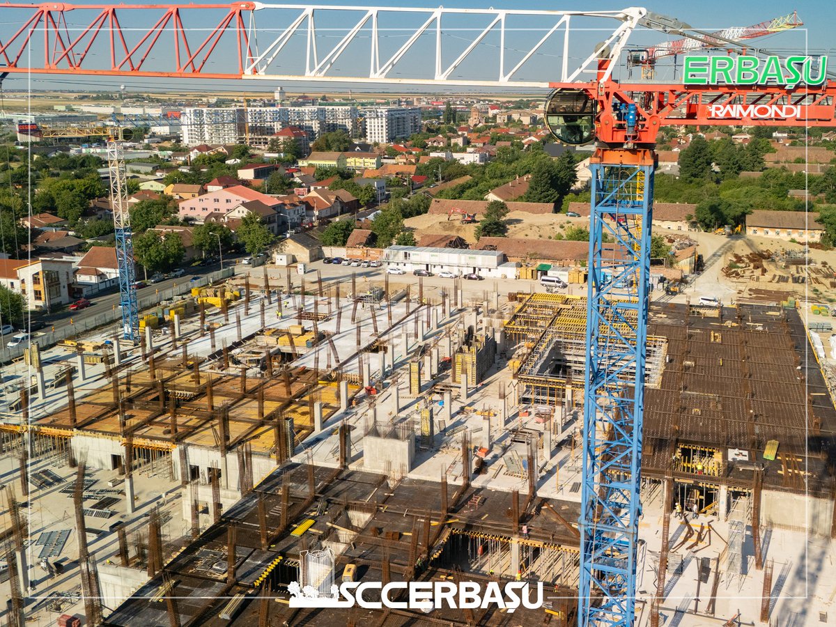 ConstructiiErb's tweet photo. Fiecare fundație ridicată astăzi poate însemna o viață salvată mâine. Viitorul 𝐒𝐩𝐢𝐭𝐚𝐥 𝐝𝐞 𝐁𝐨𝐥𝐢 𝐈𝐧𝐟𝐞𝐜𝐭̦𝐢𝐨𝐚𝐬𝐞 𝐬̦𝐢 𝐏𝐧𝐞𝐮𝐦𝐨𝐥𝐨𝐠𝐢𝐞 din Oradea prinde contur cu fiecare etapă dusă la bun sfârșit.

Construim pentru viitor.
În România. 📷 https://t.co/uFkLiRGnfa